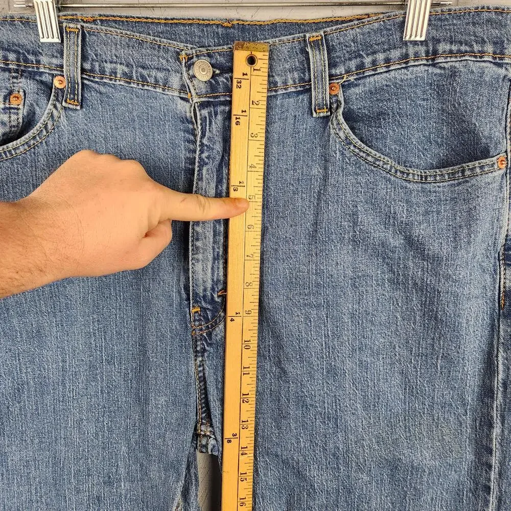Levis measurements photos